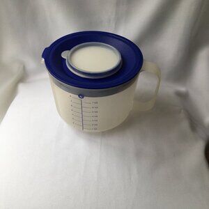Tupperware Mix N Stor Batter Mixing Measuring Pitcher 8 Cup 2 L Splash Guard